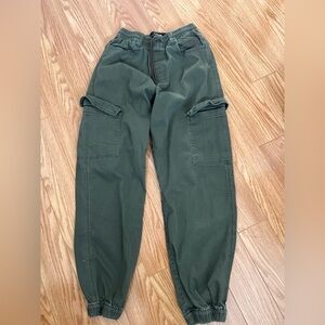 Refuge Olive Cargo Jogger Pants size S
